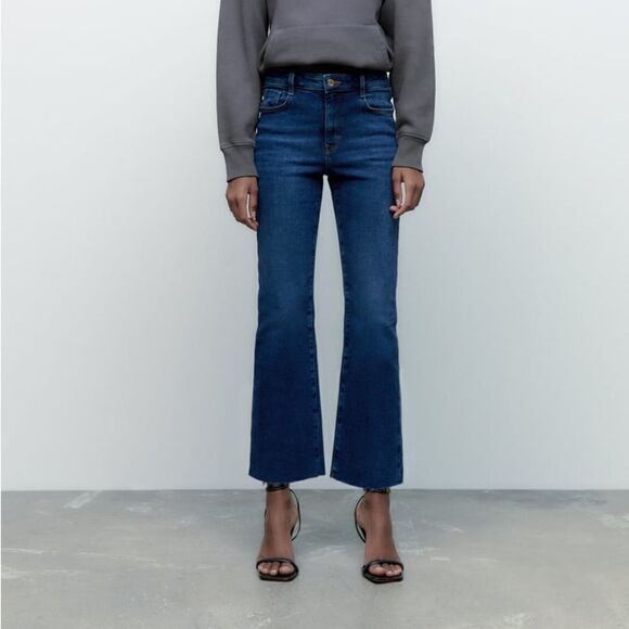 Zara High Rise Flared Jeans New - Picture 8 of 11